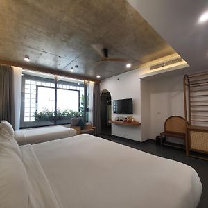 Leaf Beachfront Hotel Da Nang